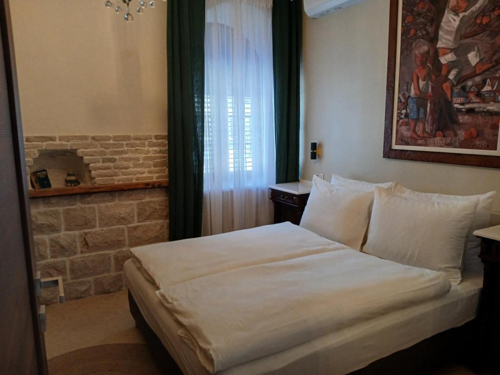 Eco Hotel Carrubba Donja Lastva Exterior foto