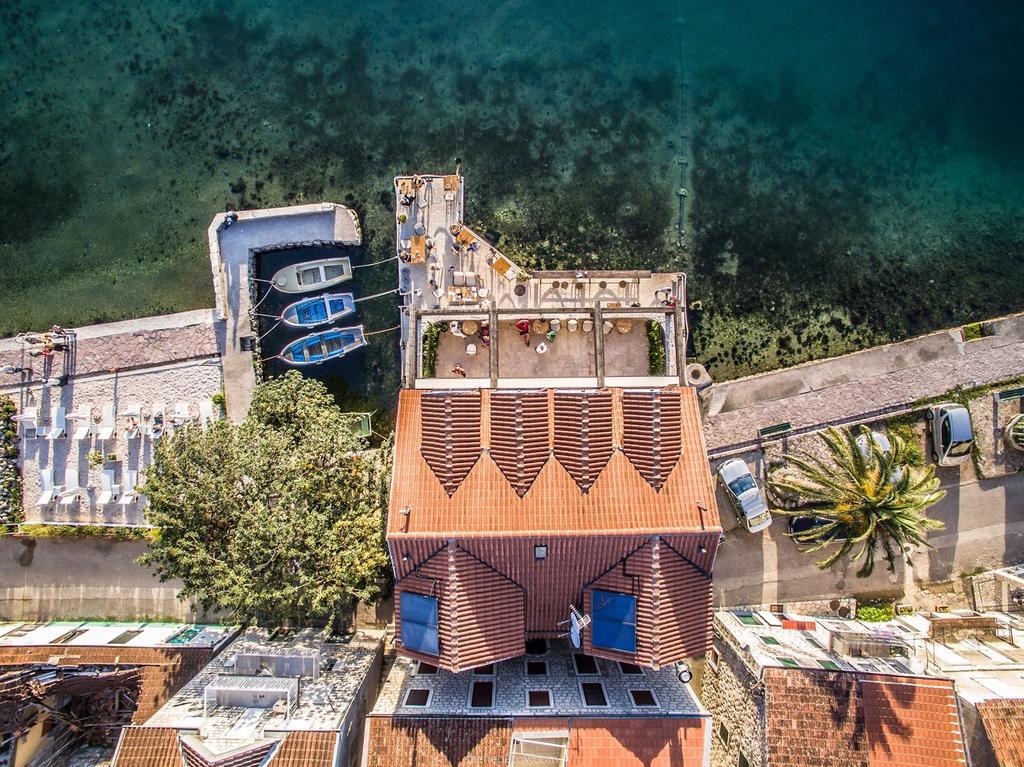 Eco Hotel Carrubba Donja Lastva Exterior foto