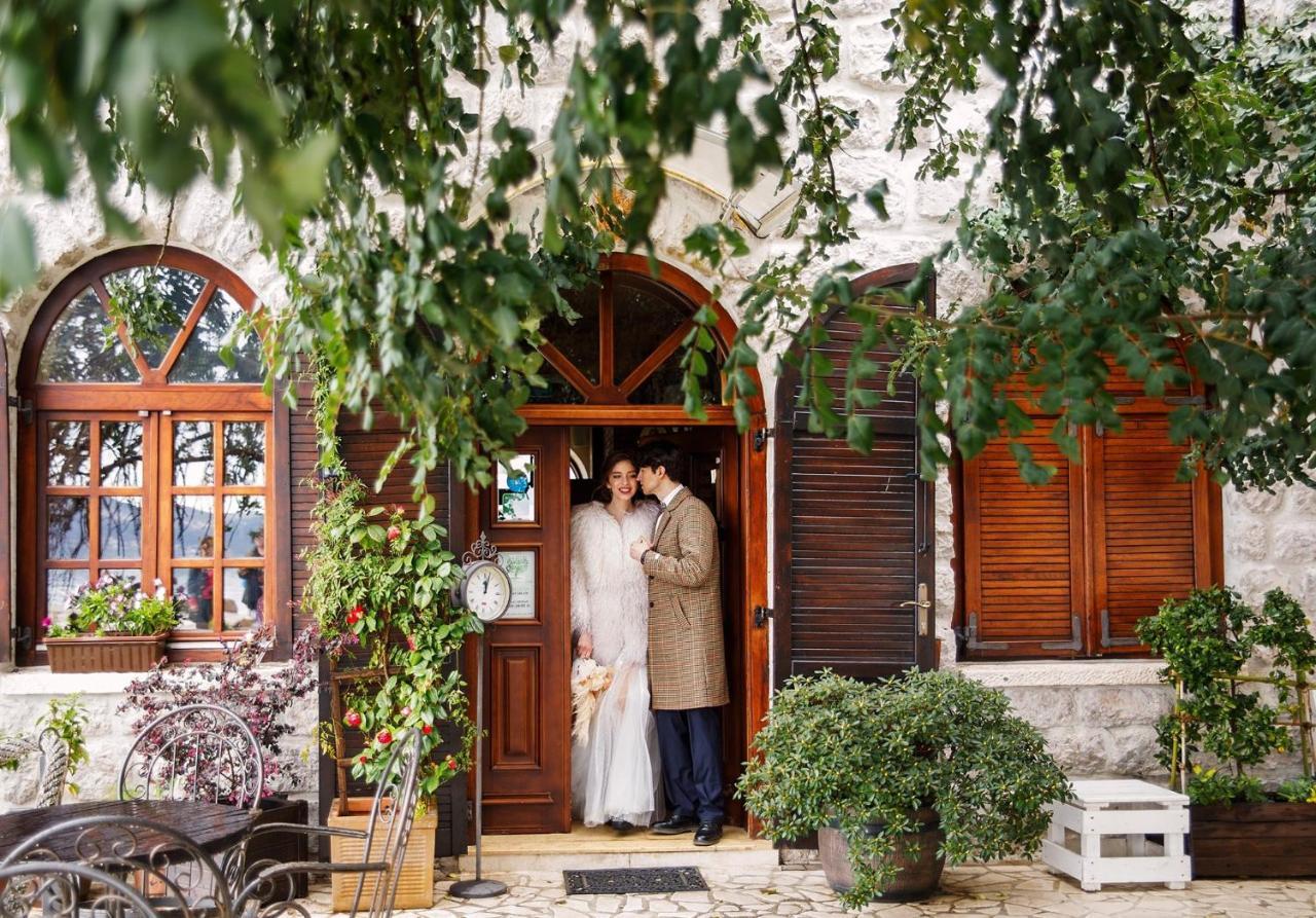 Eco Hotel Carrubba Donja Lastva Exterior foto